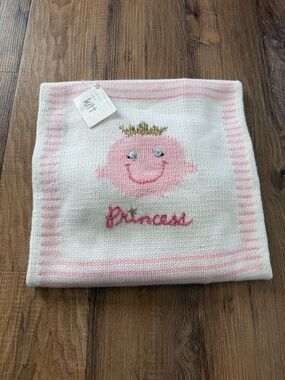 Kitt Homemade Knitwear “PRINCESS” Pink & White Knit Baby Blanket with Gold Crown